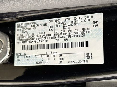 Certified 2025 Ford Escape Active AWD/4WD image 23