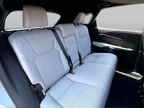 Used 2026 Lexus RX 350 Premium w/ Convenience Package FWD image 17