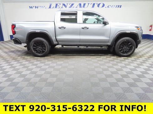 Used 2024 Chevrolet Colorado Trail Boss w/ Advanced Trailering Package image 2