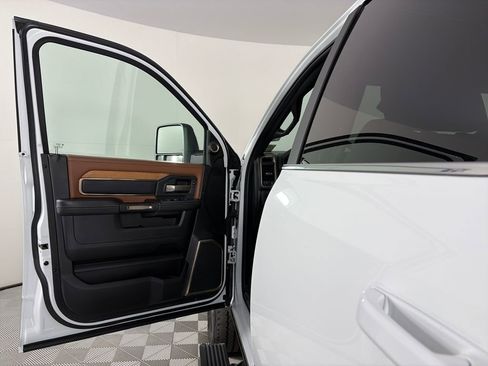 Used 2024 RAM 2500 Limited w/ Safety Group image 10