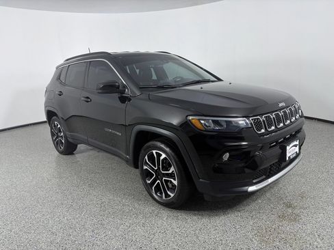 Used 2024 Jeep Compass Limited AWD/4WD image 9