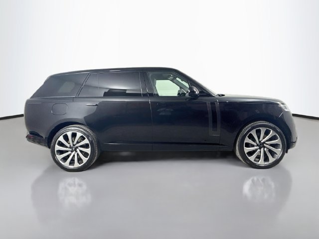 New 2027 Land Rover Range Rover Long Wheelbase Autobiography AWD/4WD image 4