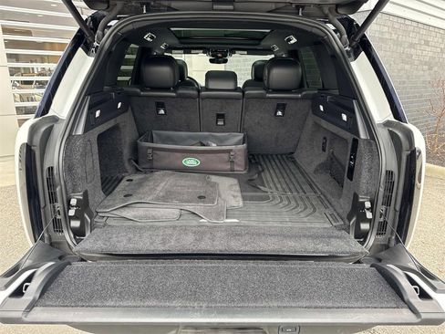 Used 2023 Land Rover Range Rover SE image 6