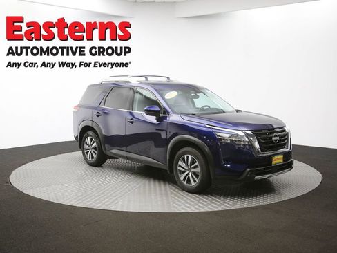 Used 2024 Nissan Pathfinder SL image 49