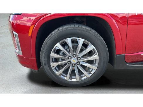 Certified 2023 Chevrolet Traverse Premier AWD/4WD image 37