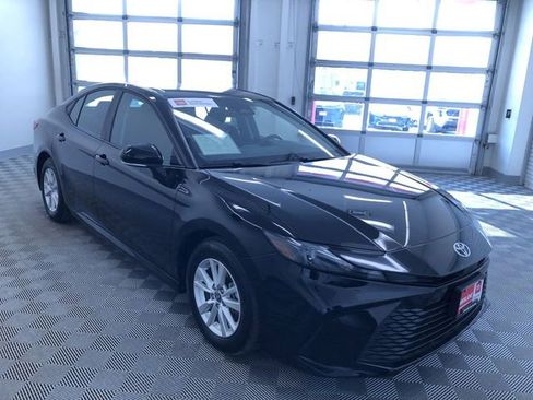 Certified 2025 Toyota Camry LE image 36