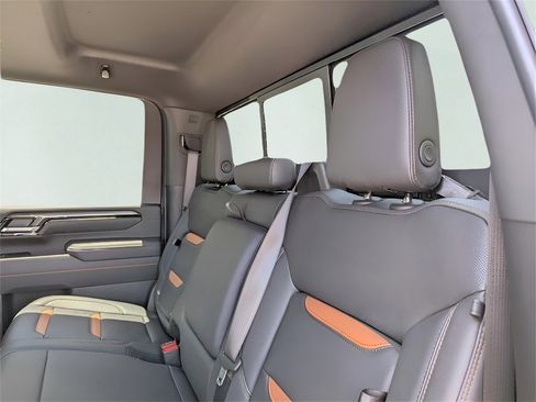 New 2025 GMC Sierra 2500 AT4 w/ AT4 Premium Plus Package image 27