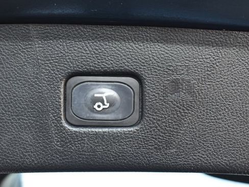 Used 2023 Ford Edge SEL w/ Convenience Package image 39