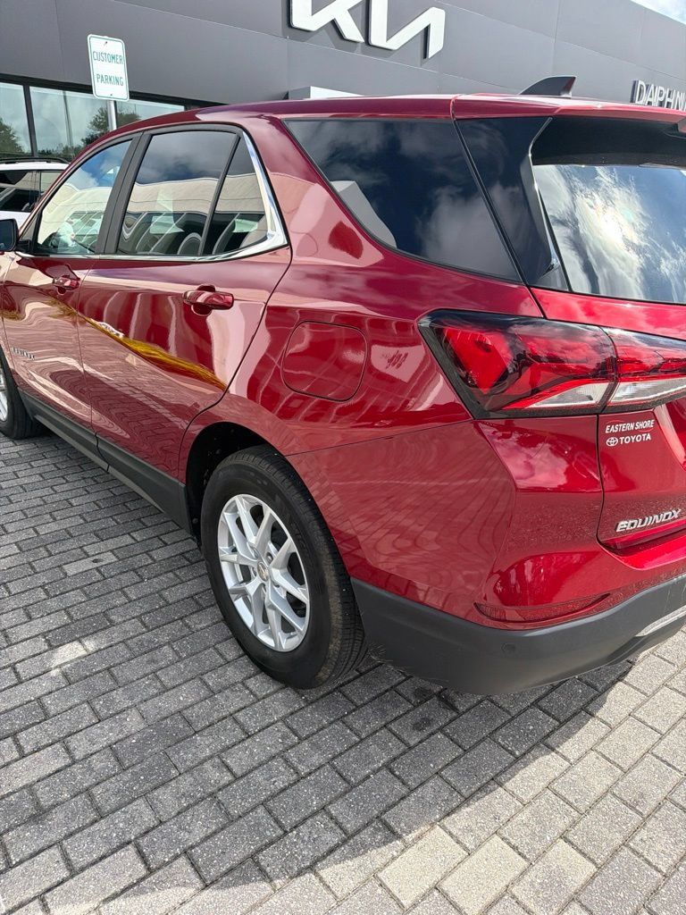 Used 2024 Chevrolet Equinox LT FWD image 13