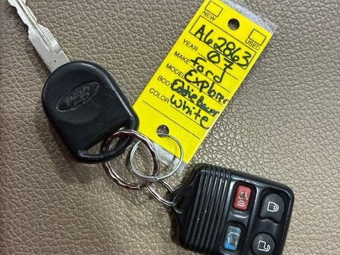 Used 2007 Ford Explorer Eddie Bauer RWD image 14