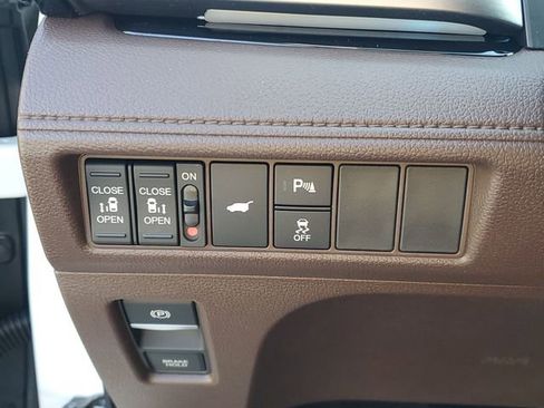 New 2026 Honda Odyssey Touring image 26