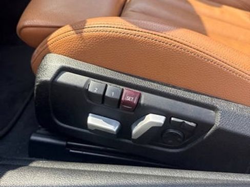 Used 2018 BMW 430i xDrive Convertible AWD/4WD image 19