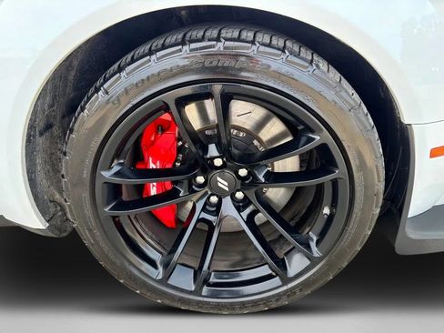 Used 2021 Dodge Challenger R/T Scat Pack RWD image 12