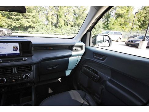 Used 2024 Ford Maverick Lariat w/ Black Appearance Package FWD image 8
