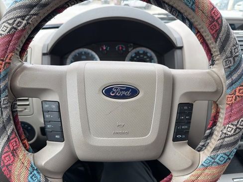 Used 2009 Ford Escape XLT image 14