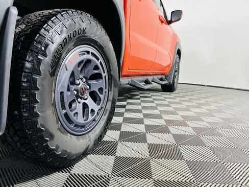 Used 2025 Nissan Frontier PRO-4X image 5