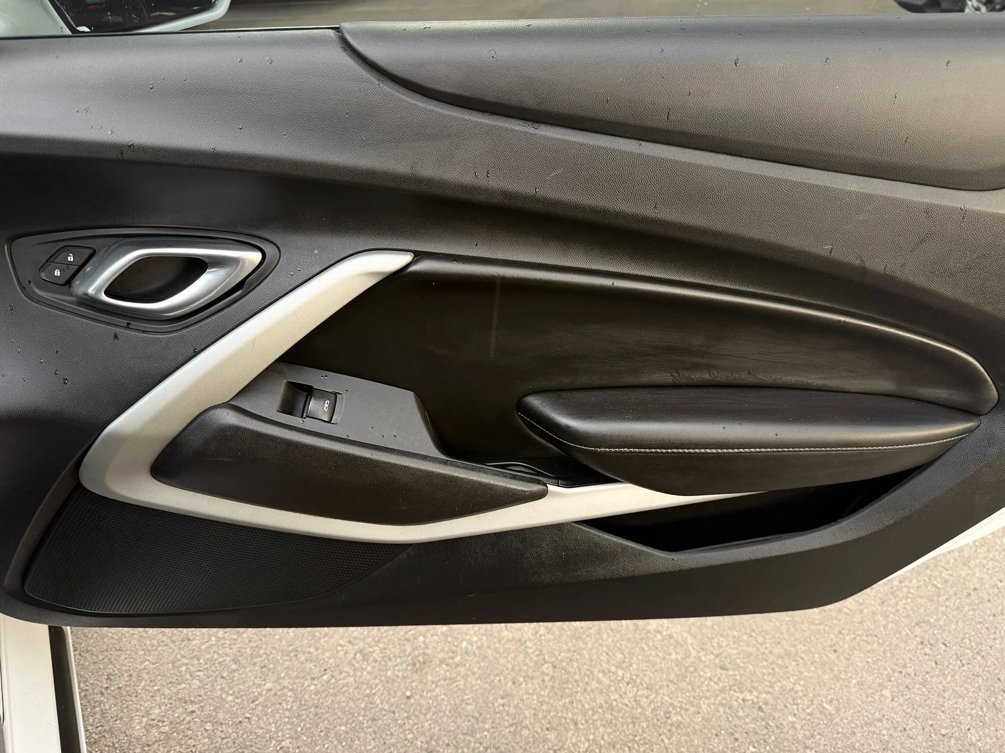 Used 2018 Chevrolet Camaro LT RWD image 18