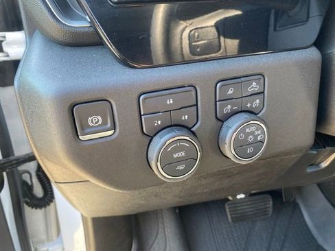 Used 2025 Chevrolet Silverado 3500 LT w/ All Star Edition AWD/4WD image 4