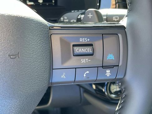 New 2026 Nissan Pathfinder Platinum AWD/4WD image 36