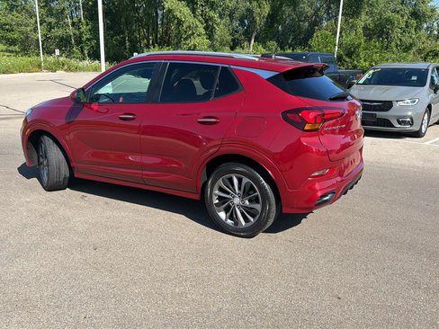 Used 2021 Buick Encore GX Select w/ Sport Touring Package FWD image 4