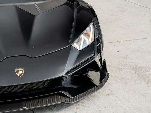 Used 2024 Lamborghini Huracan Tecnica image 27