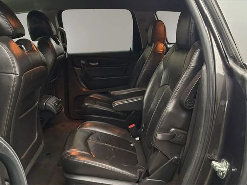 Used 2016 Chevrolet Traverse LT image 13