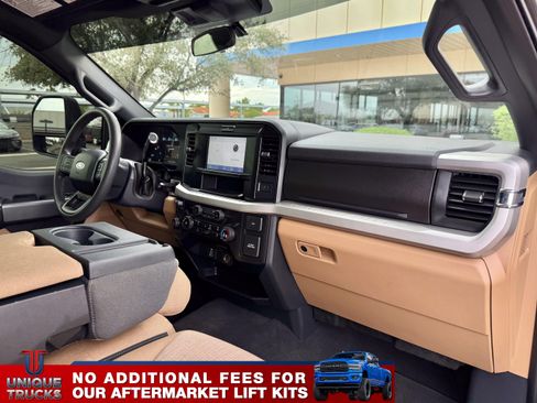 Used 2025 Ford F350 XLT image 22