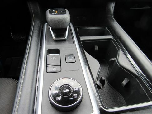 Used 2022 Nissan Pathfinder SL w/ SL Premium Package image 29