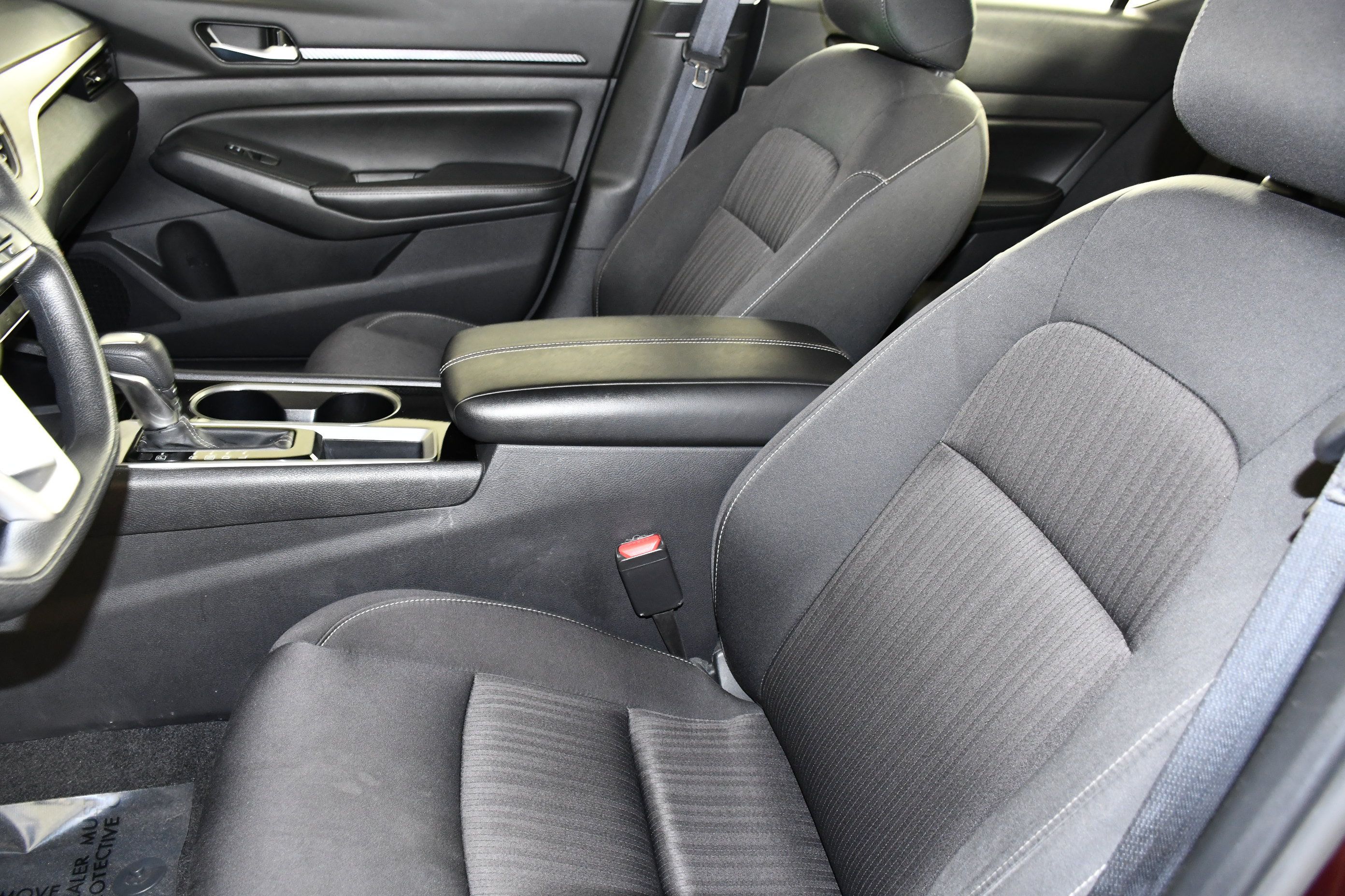 Used 2024 Nissan Altima 2.5 SV FWD image 36