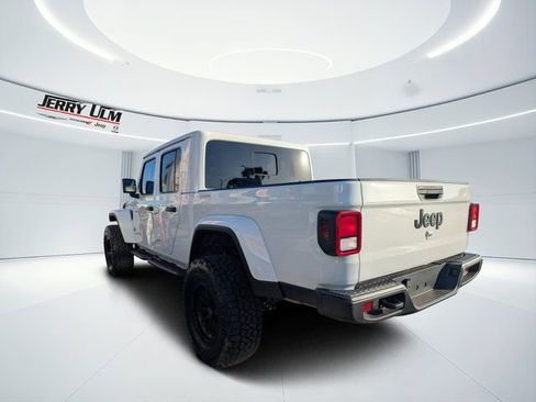 New 2025 Jeep Gladiator Sport image 5