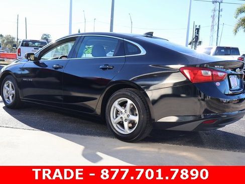 Used 2017 Chevrolet Malibu LS image 5
