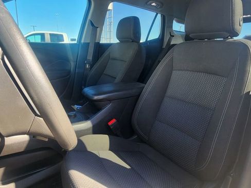 Used 2024 GMC Terrain SLE image 13