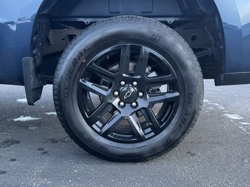 Used 2022 Chevrolet Silverado 1500 Custom image 31