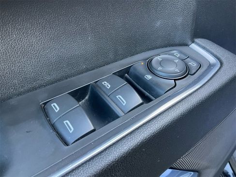 Used 2023 Chevrolet Silverado 1500 RST image 32