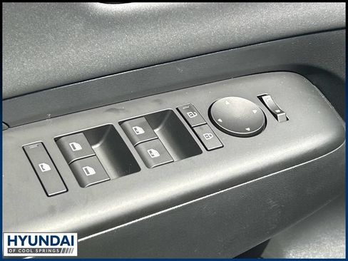 New 2027 Hyundai Kona Limited FWD image 19