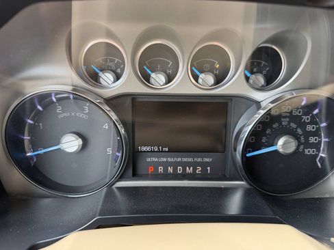 Used 2016 Ford F250 King Ranch w/ FX4 Off-Road Package AWD/4WD image 15