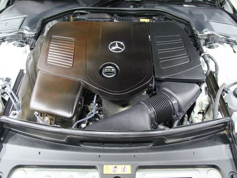 Certified 2023 Mercedes-Benz C 300 4MATIC Sedan image 32