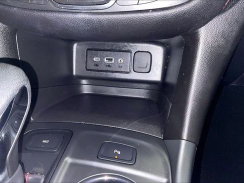 Used 2023 Chevrolet Equinox RS w/ LPO, Floor Liner Package AWD/4WD image 16