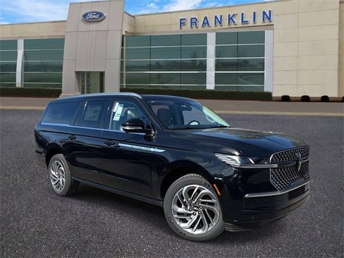 New 2025 Lincoln Navigator L Reserve image 1