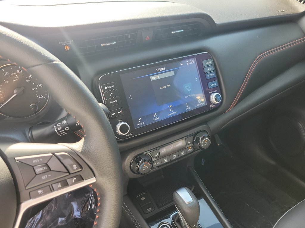 Certified 2023 Nissan Kicks SR w/ SR Premium Package FWD image 23
