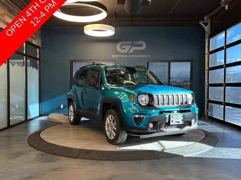 Used 2022 Jeep Renegade Latitude w/ Convenience Group AWD/4WD image 1