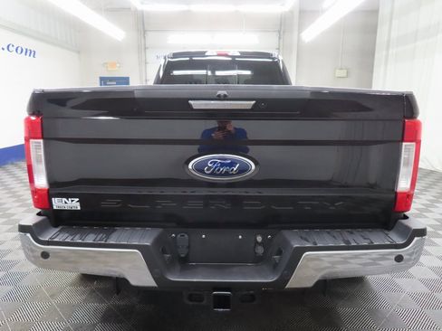 Used 2019 Ford F350 Lariat image 34