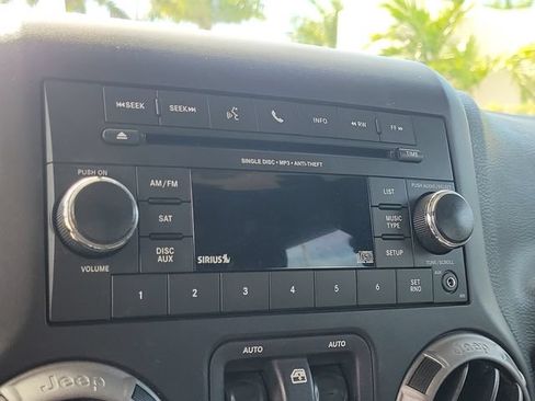 Used 2016 Jeep Wrangler Sport w/ Quick Order Package 24S AWD/4WD image 21