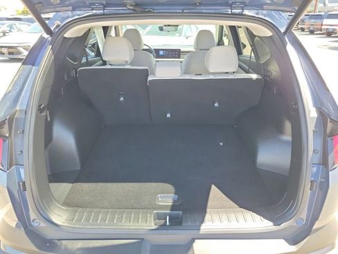 Used 2025 Hyundai Tucson SEL FWD image 28