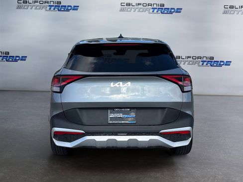 Used 2024 Kia Sportage LX image 6