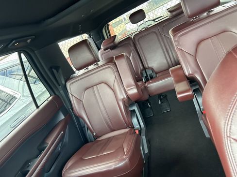 Used 2024 Ford Expedition Max Limited image 6
