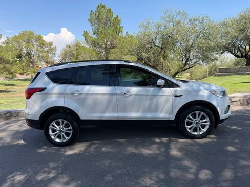 Used 2019 Ford Escape SEL FWD image 6