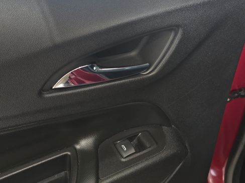 Used 2018 Chevrolet Equinox LT AWD/4WD image 24