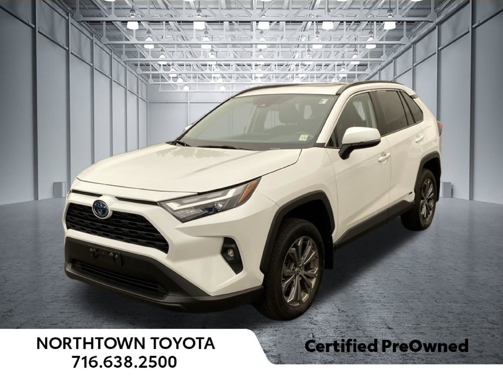 Used 2023 Toyota RAV4 XLE Premium AWD/4WD image 6