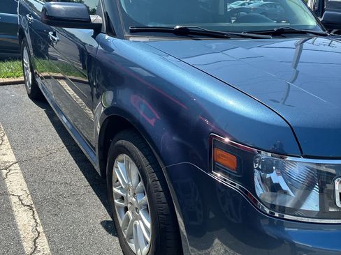 Used 2019 Ford Flex SEL w/ Equipment Group 202A AWD/4WD image 3